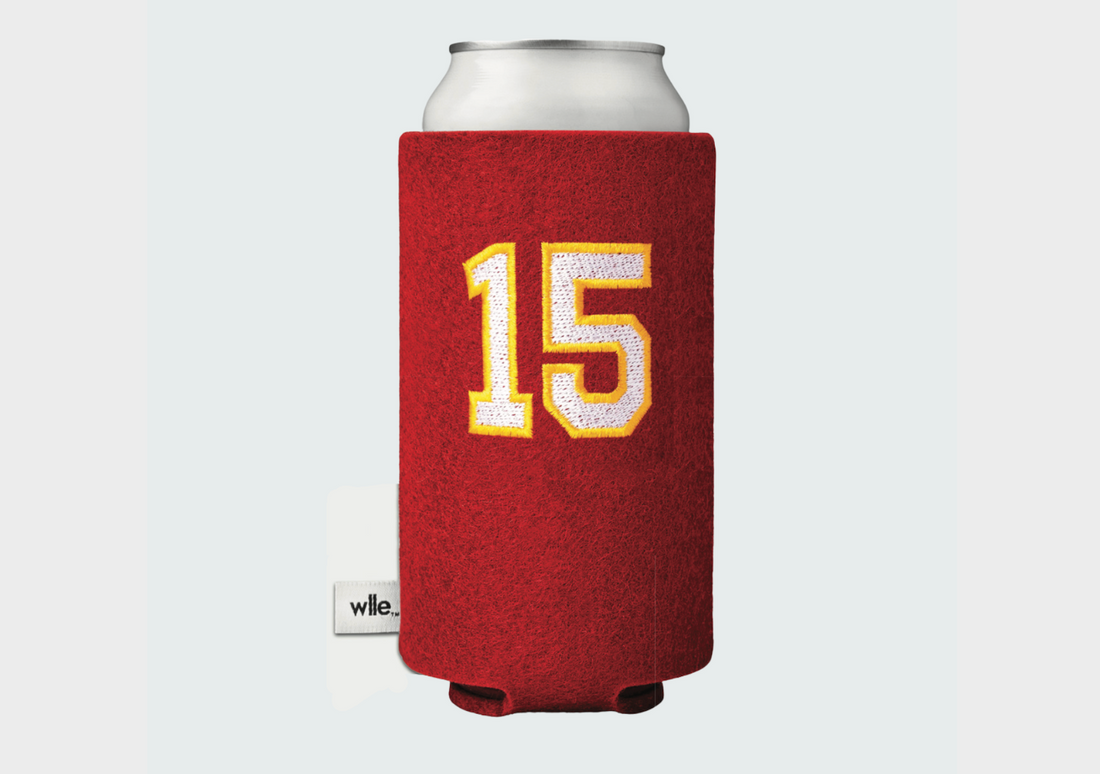 wlle™ 24 oz. Stadium Drink Sweater -#15 - Cherry Red